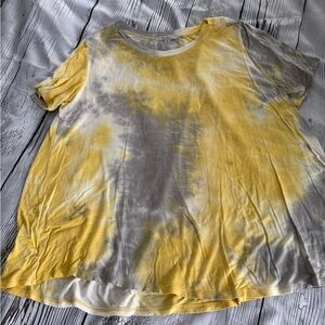 “Green Envelope”Two-Tone Yellow and White Tee ~ women’s